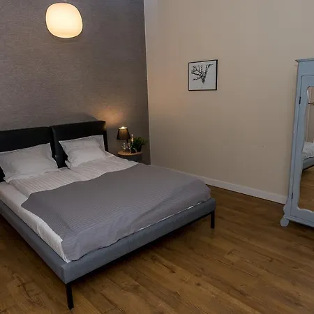 Apartament Maximum *