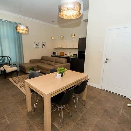 Apartament Maximum *